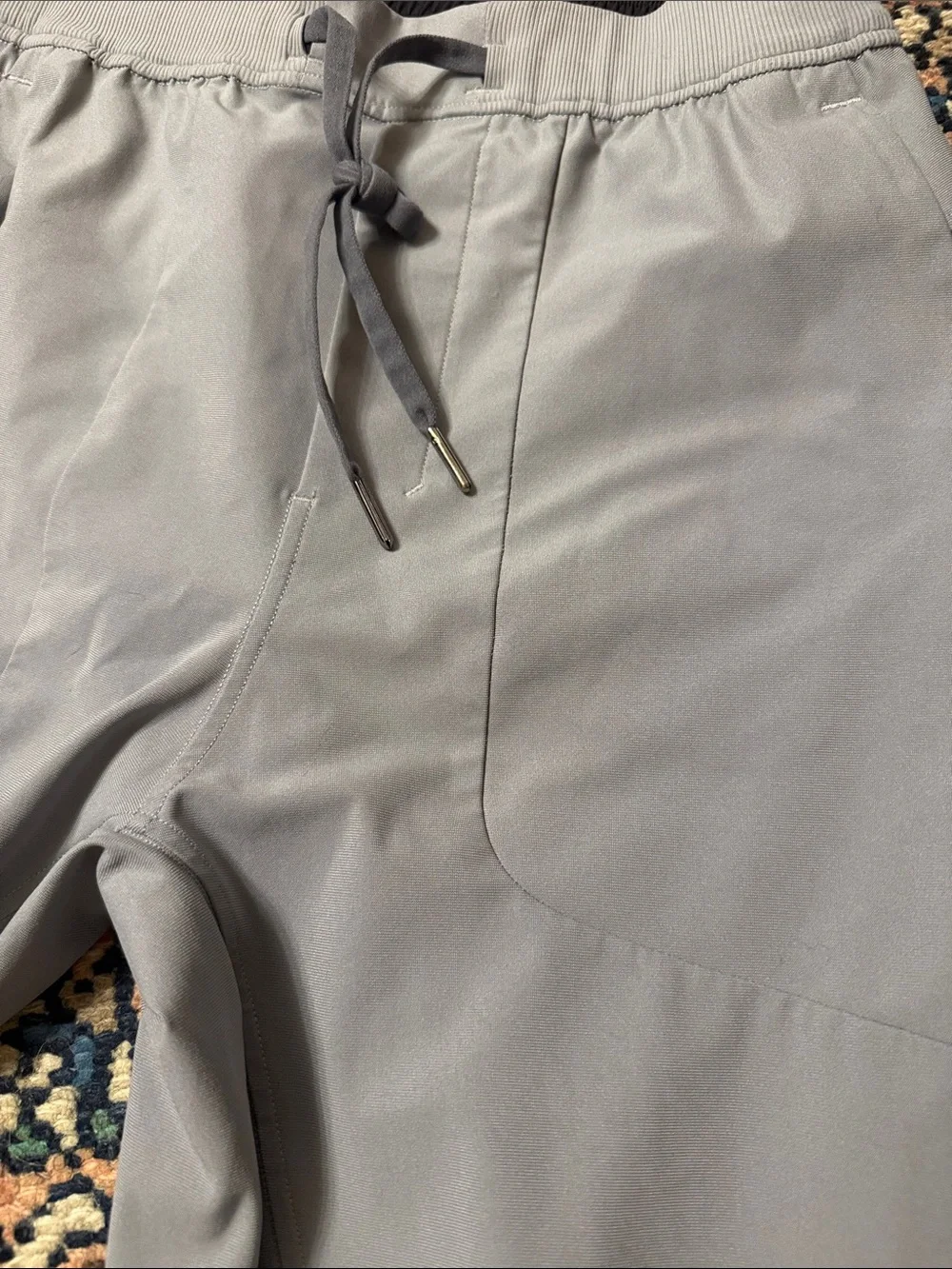 lululemon athletica Men's Light Gray Jogger Sweatpants - Picture 5 of 6